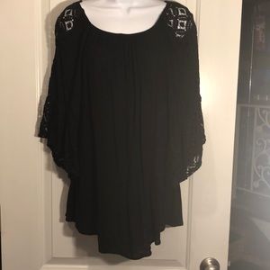 NWOT LOLO TOP, SMALL